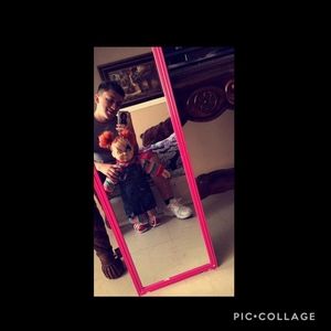 Meet your Posher, Jesuss